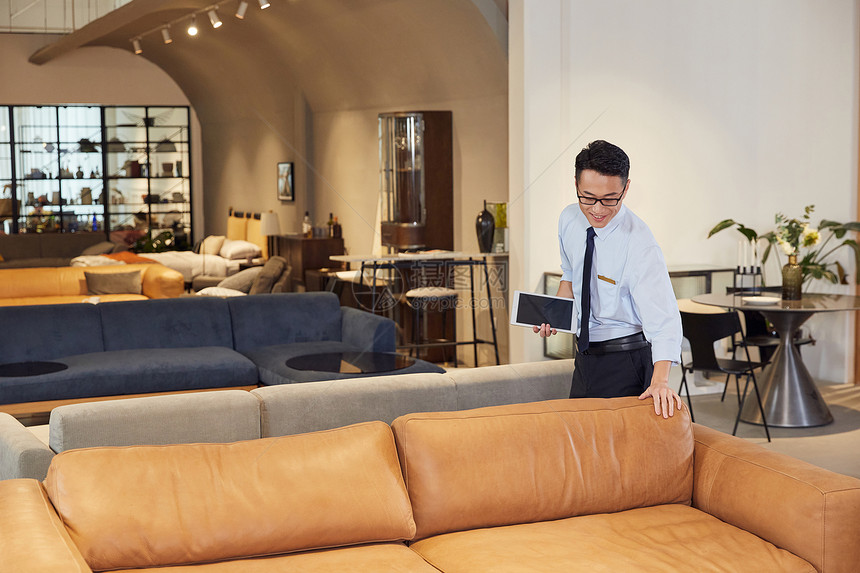 塑造專業(yè)溫馨的家具店銷售形象，助力家居用品銷售增長